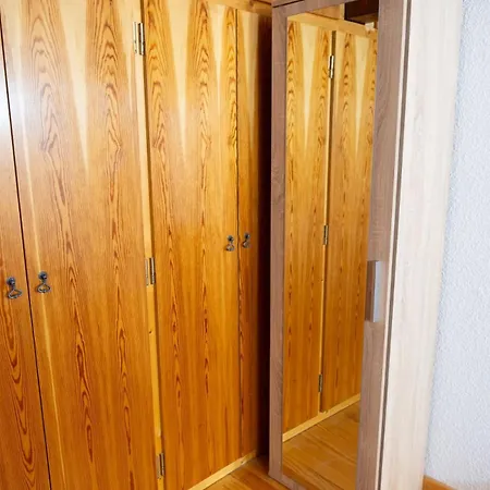 Maison Familiale - 4 Avec Balcon Et Cheminee - 8 Personnes Ferienhaus
