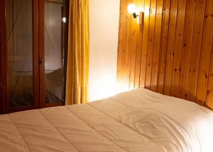 Maison Familiale - 4 Avec Balcon Et Cheminee - 8 Personnes Ferienhaus